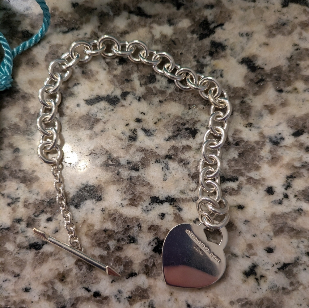 Tiffany & Co. Silver Heart Charm Bracelet - Picture 4 of 8